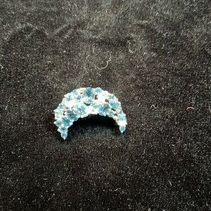 Vintage blue stone and silver-tone brooch